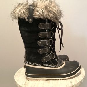 Women’s Sorel Joan of Arc Boots -Size 8